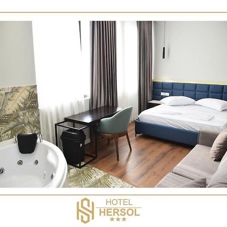 Hotel Hersol Durrës Kültér fotó