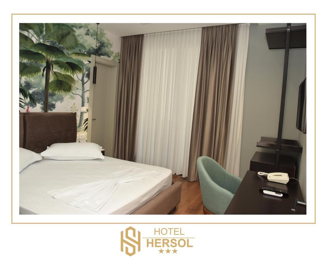 Hotel Hersol Durrës Kültér fotó