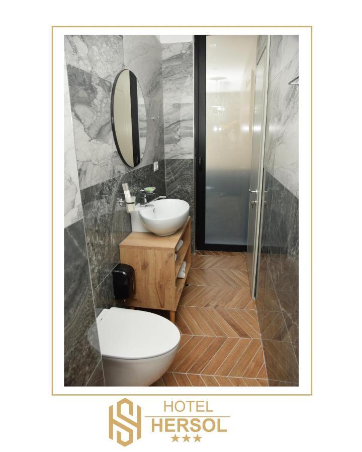 Hotel Hersol Durrës Kültér fotó